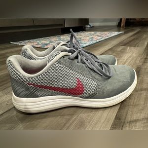 Nike shoes, size 6.5